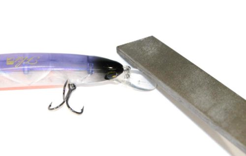 Filing the bill of a jerkbait